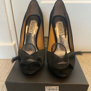 Badgley Mischka Black suede Odessy Heels